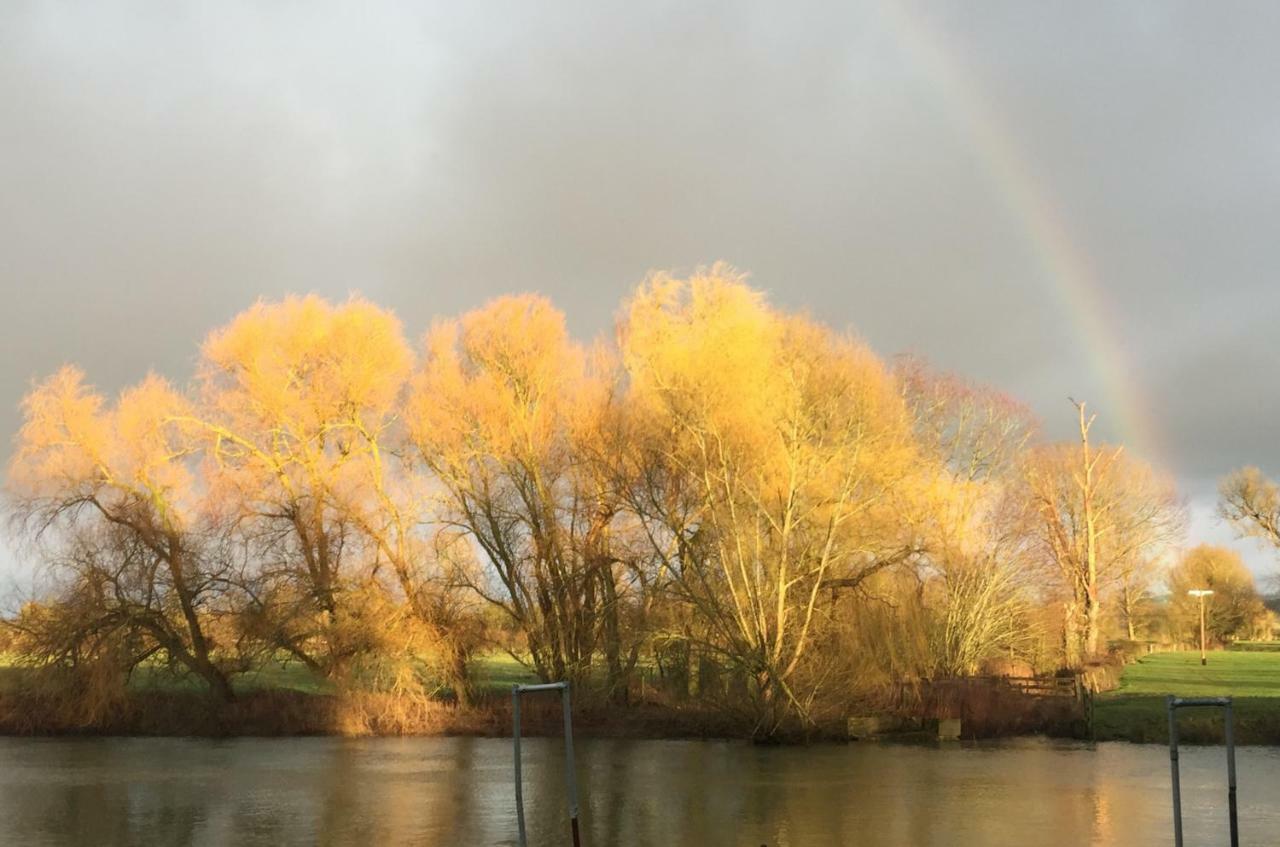 Thames Edge Rooms Wallingford Extérieur photo