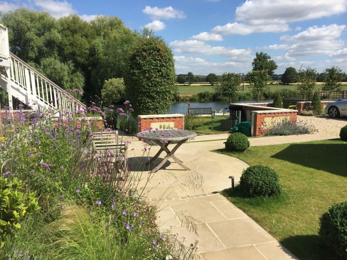 Thames Edge Rooms Wallingford Extérieur photo